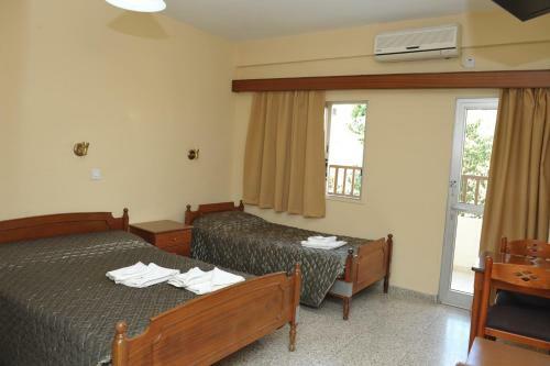 Minaides Hotel