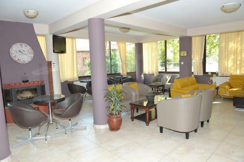 Minaides Hotel