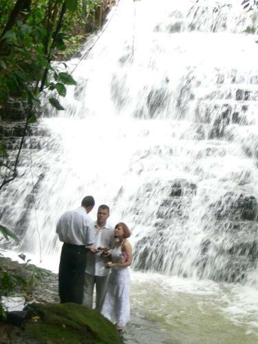 Hotel Waterfall Villas