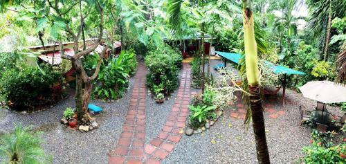 Hotel Tropical Sands Dominical Eco Inn