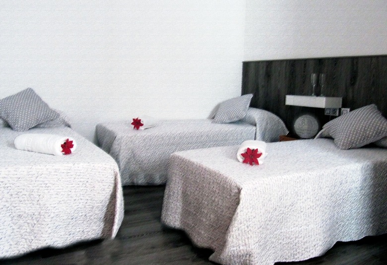 Hostal Maricel Hostel