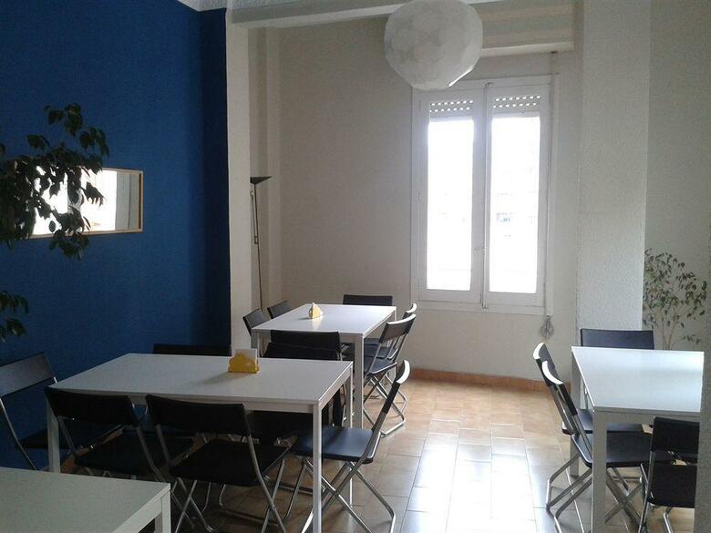 Russafa Youth Hostel