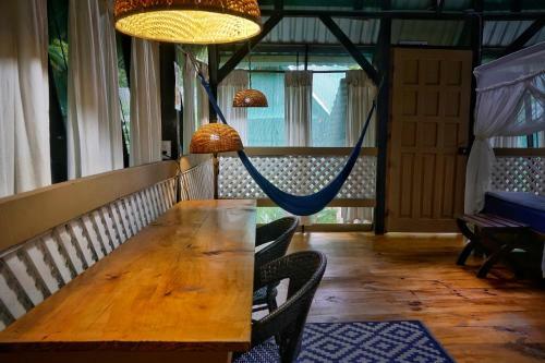Almonds And Corals Lodge