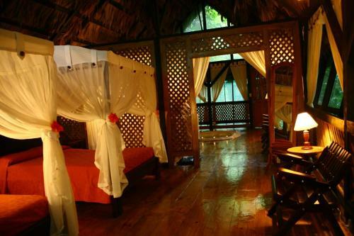 Almonds And Corals Lodge