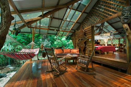 Hostal Congo Bongo Ecovillage Costa Rica
