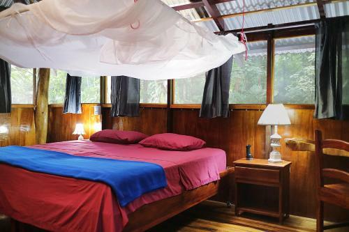 Hostal Congo Bongo Ecovillage Costa Rica