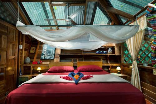 Hostal Congo Bongo Ecovillage Costa Rica
