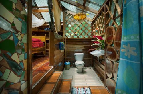 Hostal Congo Bongo Ecovillage Costa Rica
