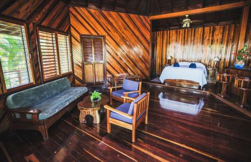 Hotel Tambor Tropical Beach Resort