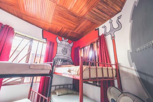 Pura Vida Hostel Tamarindo