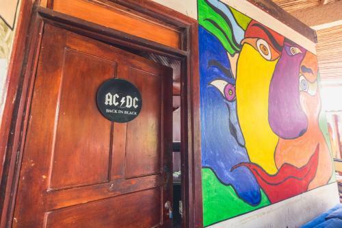 Pura Vida Hostel Tamarindo