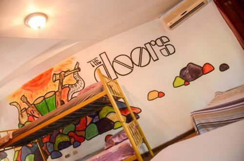 Pura Vida Hostel Tamarindo