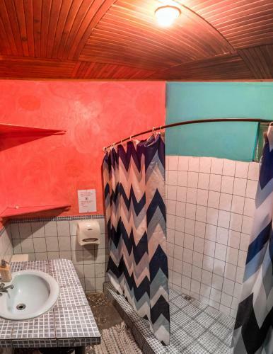 Pura Vida Hostel Tamarindo