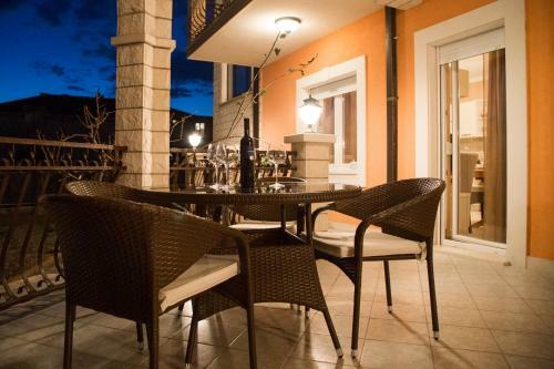 Apartments Villa Paradise