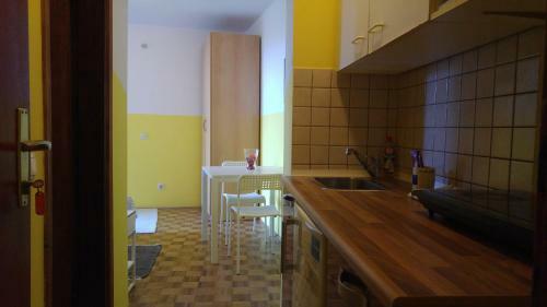 Larocca Apartments