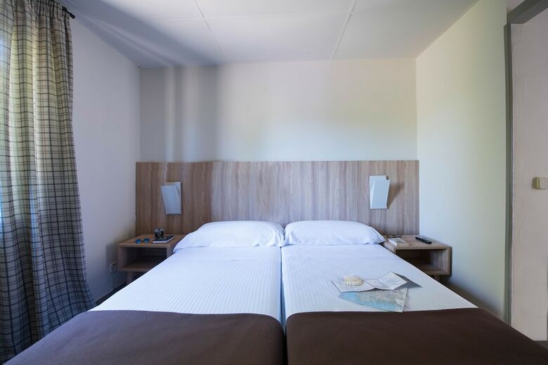 Albergue Benvido Monte Do Gozo