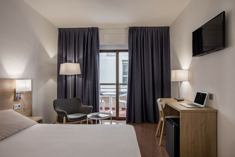 Hotel Husa Villa San Juan