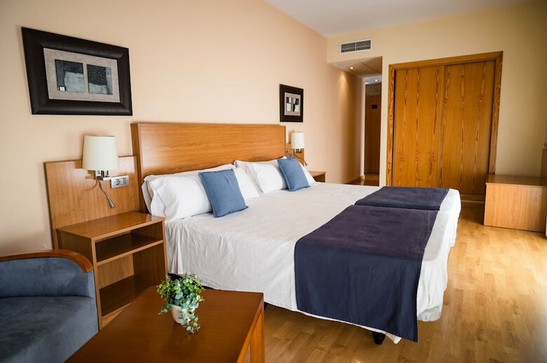 Hotel Husa Villa San Juan