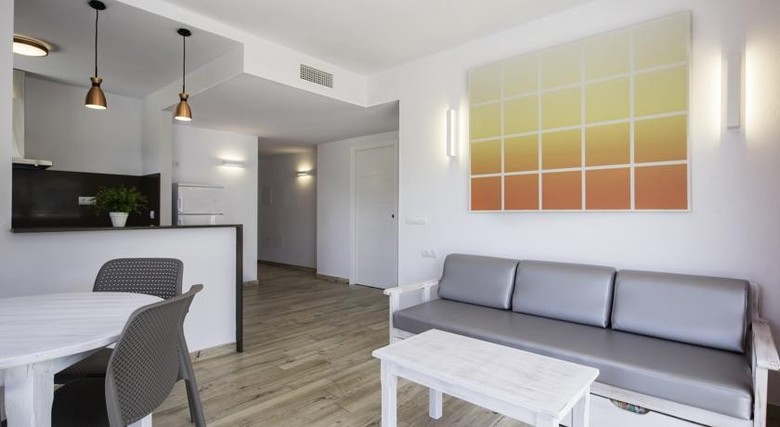 Apartamentos Oasis Sa Tanca