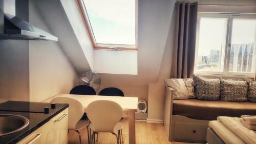 Best Apartments- Mere Residence