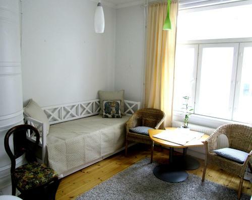 Hostal Turusensaha Guesthouse