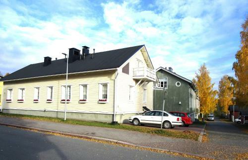 Hostal Turusensaha Guesthouse