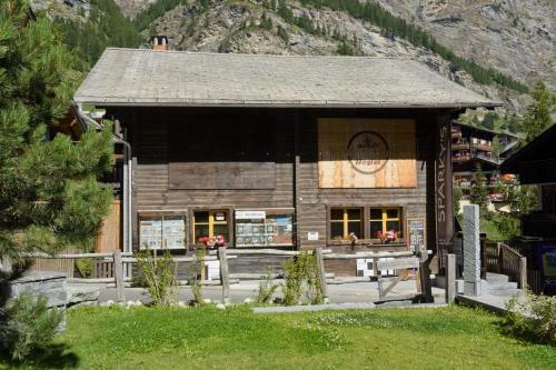 Apartamentos The Matterhorn Hostel Zermatt