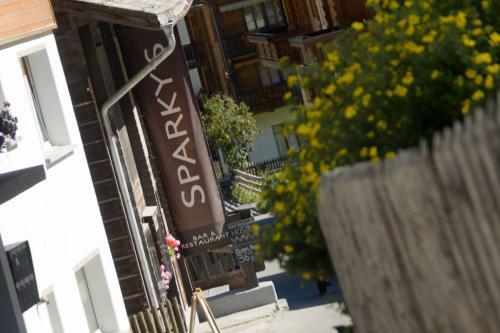 Apartamentos The Matterhorn Hostel Zermatt