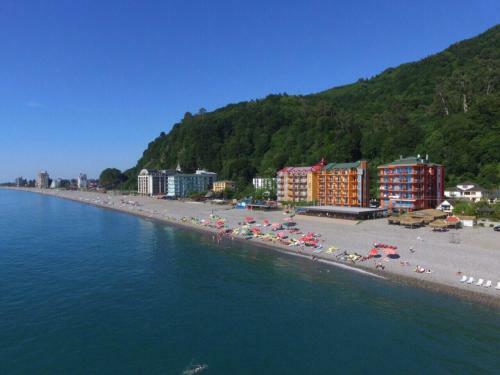 Lazuri Hotel