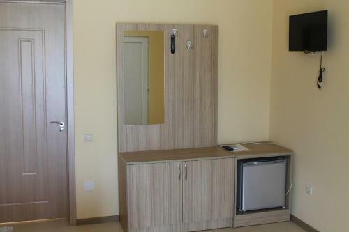 Hostal Okro Life