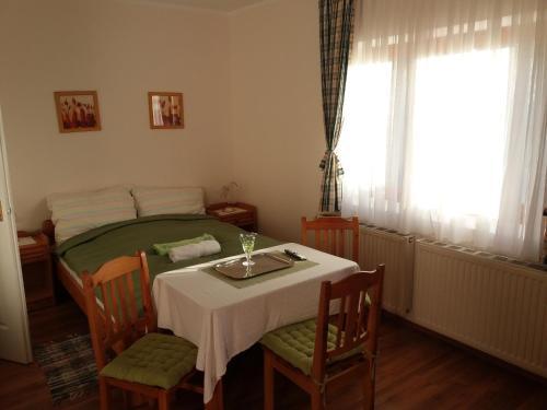 Apartamento Bakonyi Kiscsillag