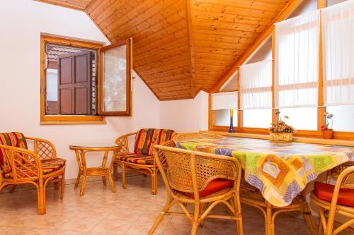 Familia Apartment 100/7
