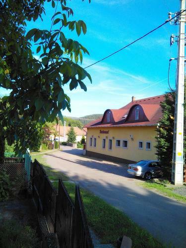 Bed & Breakfast Forr�s Fogad�