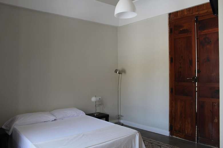 Nwt Paradise Urban Hostel
