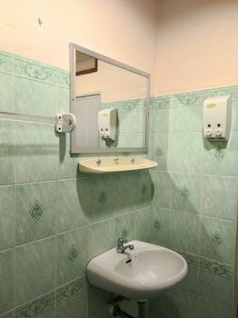 Hotel Theparat Lodge Krabi