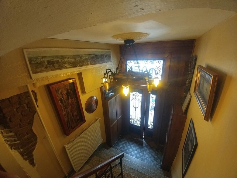 Antique Hostel