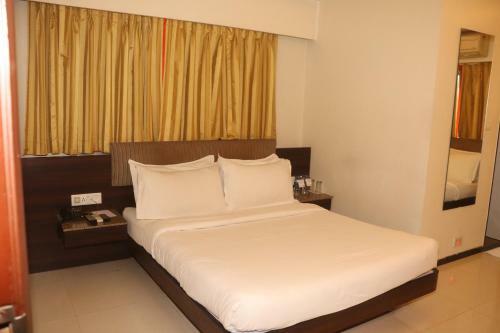 Kyriad Hotel Indore By Othpl