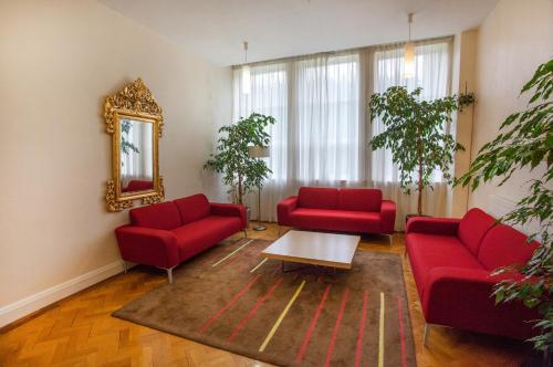 Albergue Emmaus Centre