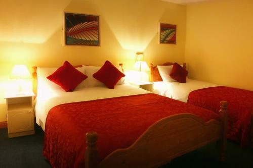 Hostal Mccarthy's Lodge B&B