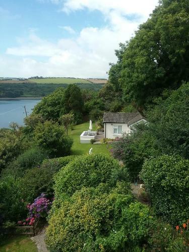 Rocklands House Bed And Breakfast