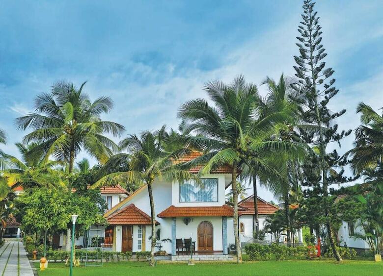 Hotel Backwater Ripples Kumarakom