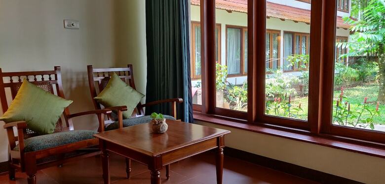 Hotel Backwater Ripples Kumarakom