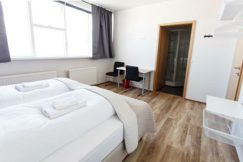 Albergue Route 1 Guesthouse