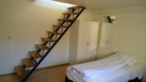 Budget Apartment With Ocean View