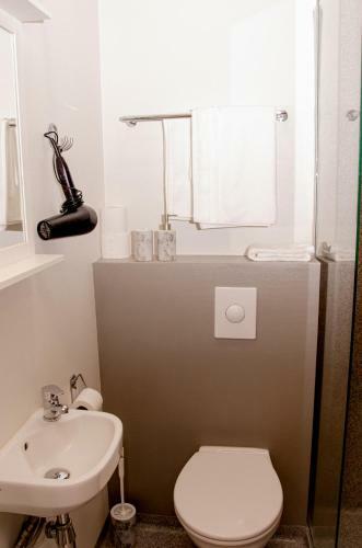 B&B Guesthouse - Bed And Breakfast Keflavik Centre