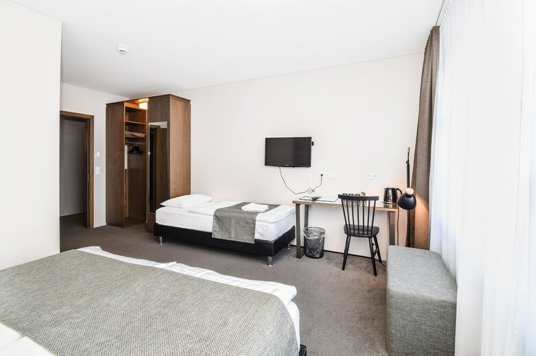 Hostal Bella Apartments & Rooms