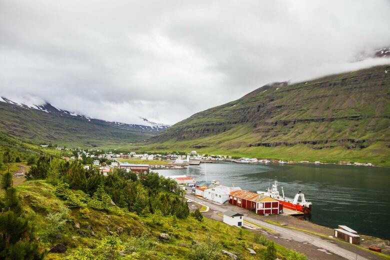 Hafaldan Hi Hostel - Harbour Building