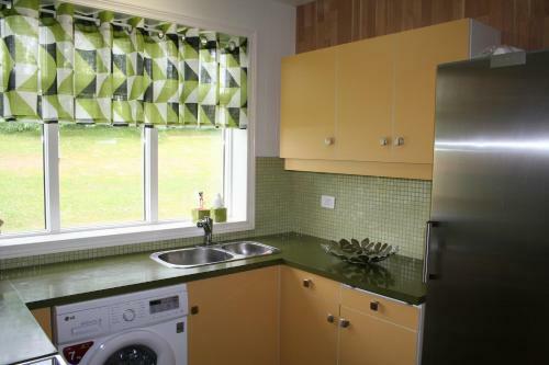 Hostal Wave Guesthouse Hr�sey