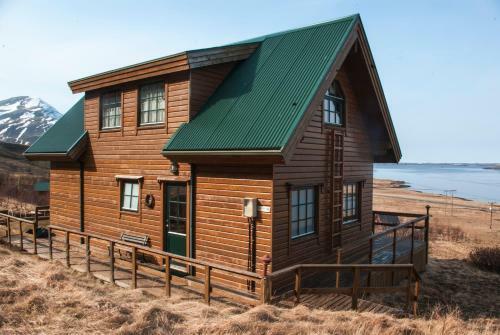 Vindheimar Holiday Home
