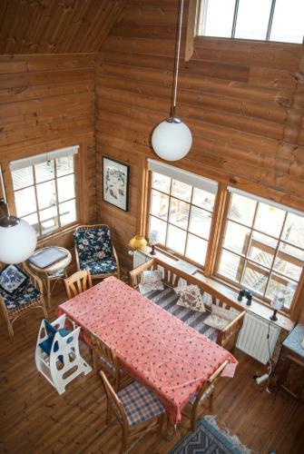 Vindheimar Holiday Home